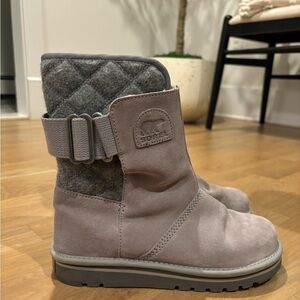 Gray Sorel Campus Snow boot sz 7